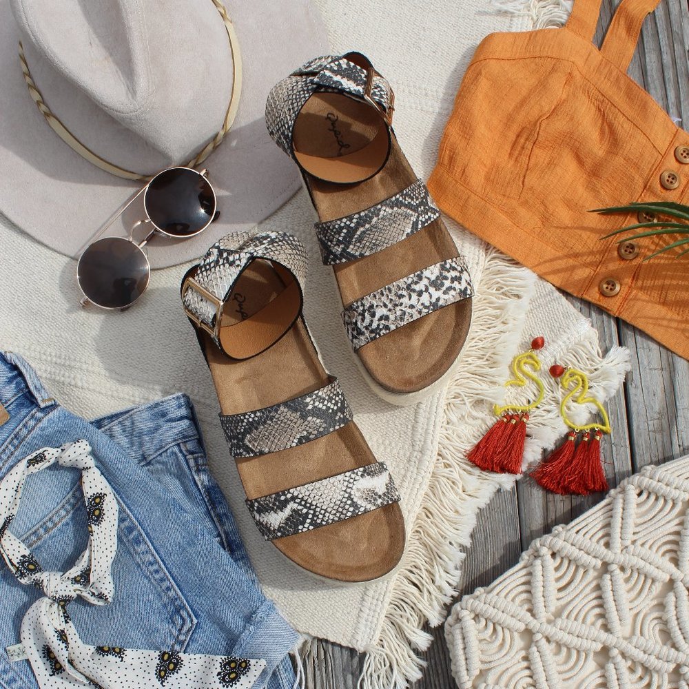🚨//Cabo Sunset// Snake print Espadrille - Picture 7 of 8